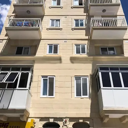 F7 Modern And Bright In Malta Apartment