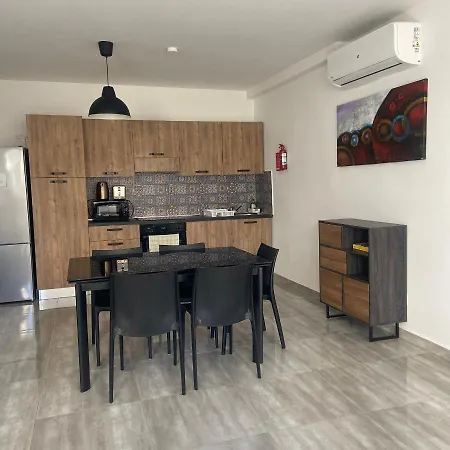 F7 Modern And Bright In Malta Apartment Msida