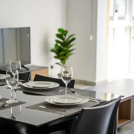 Appartamento F7 Modern And Bright In Malta *