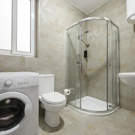 F7 Modern And Bright In Malta *